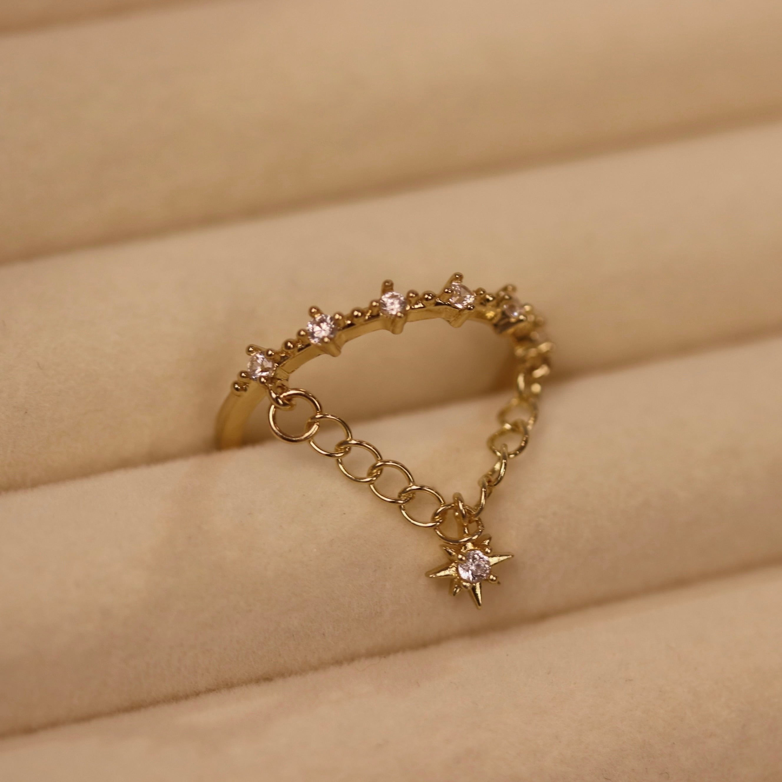 Hanging Star Ring
