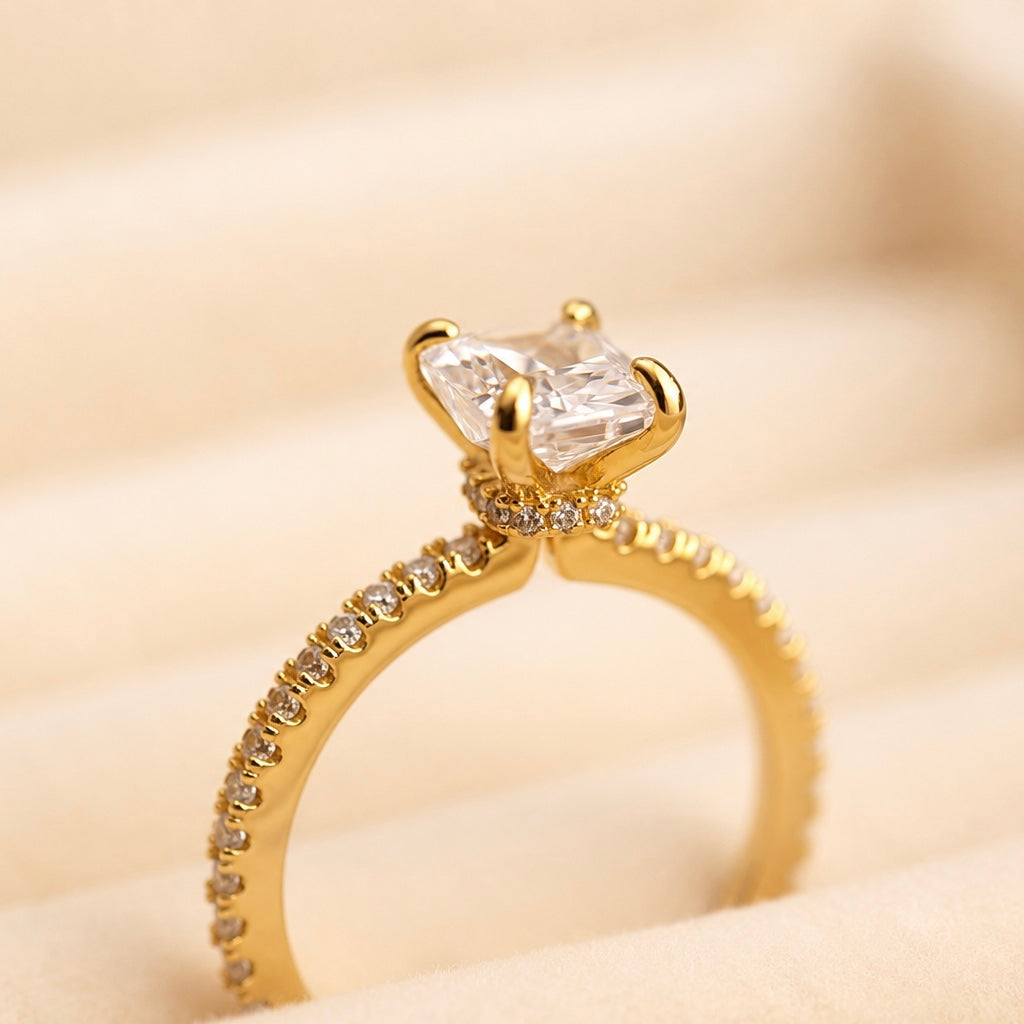 Celine Ring