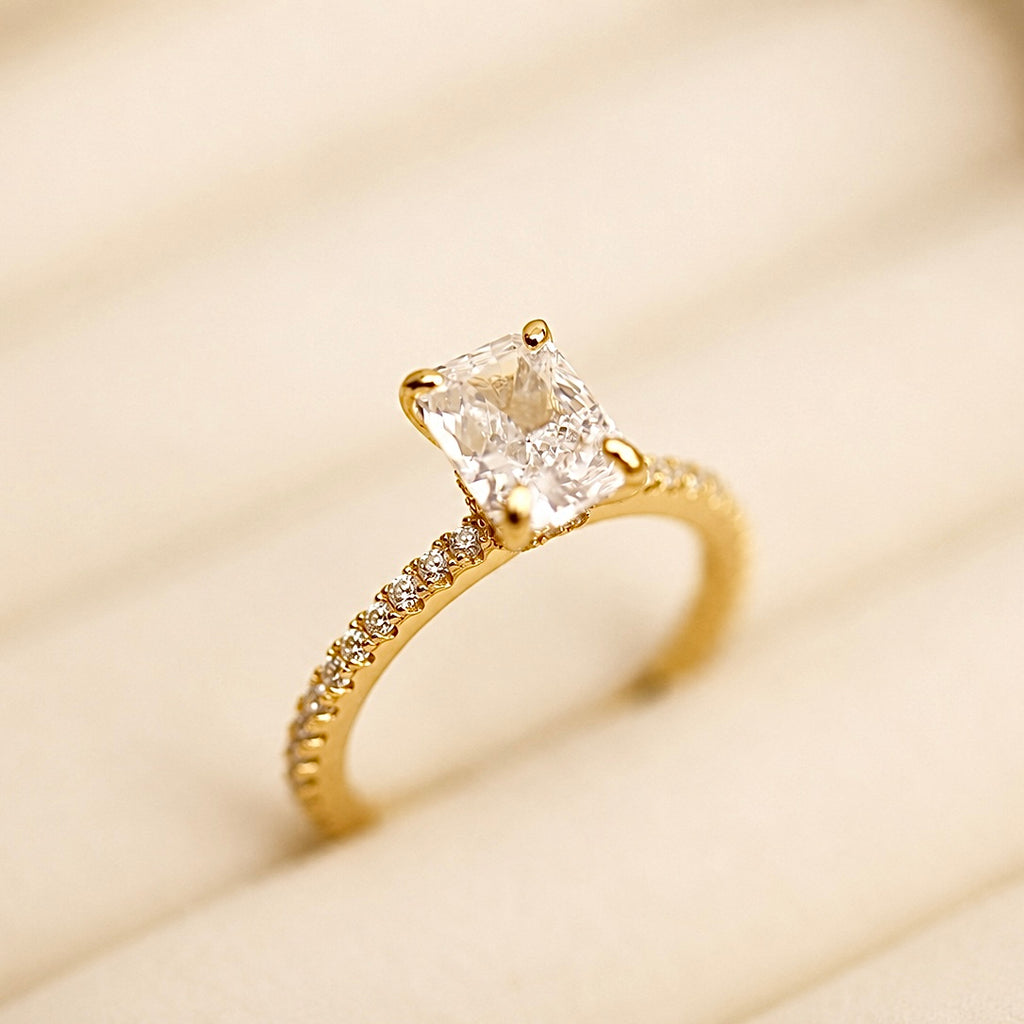 Celine Ring