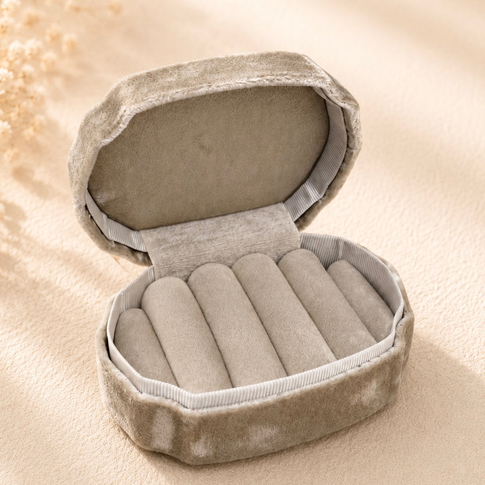 Fleur Ring Case