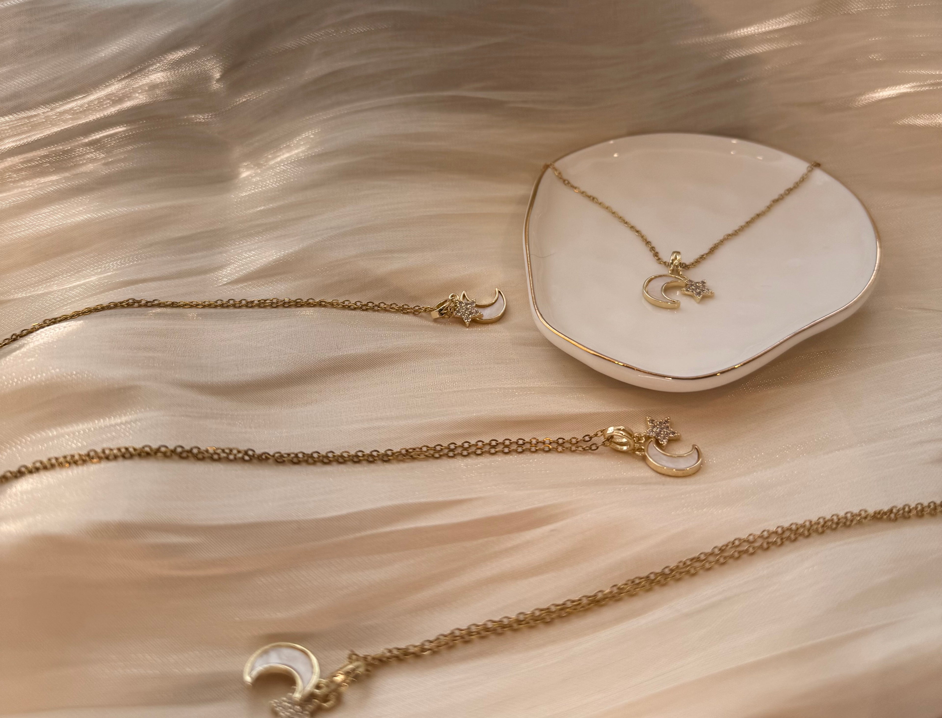 Collier Lune et Étoile Scintillants