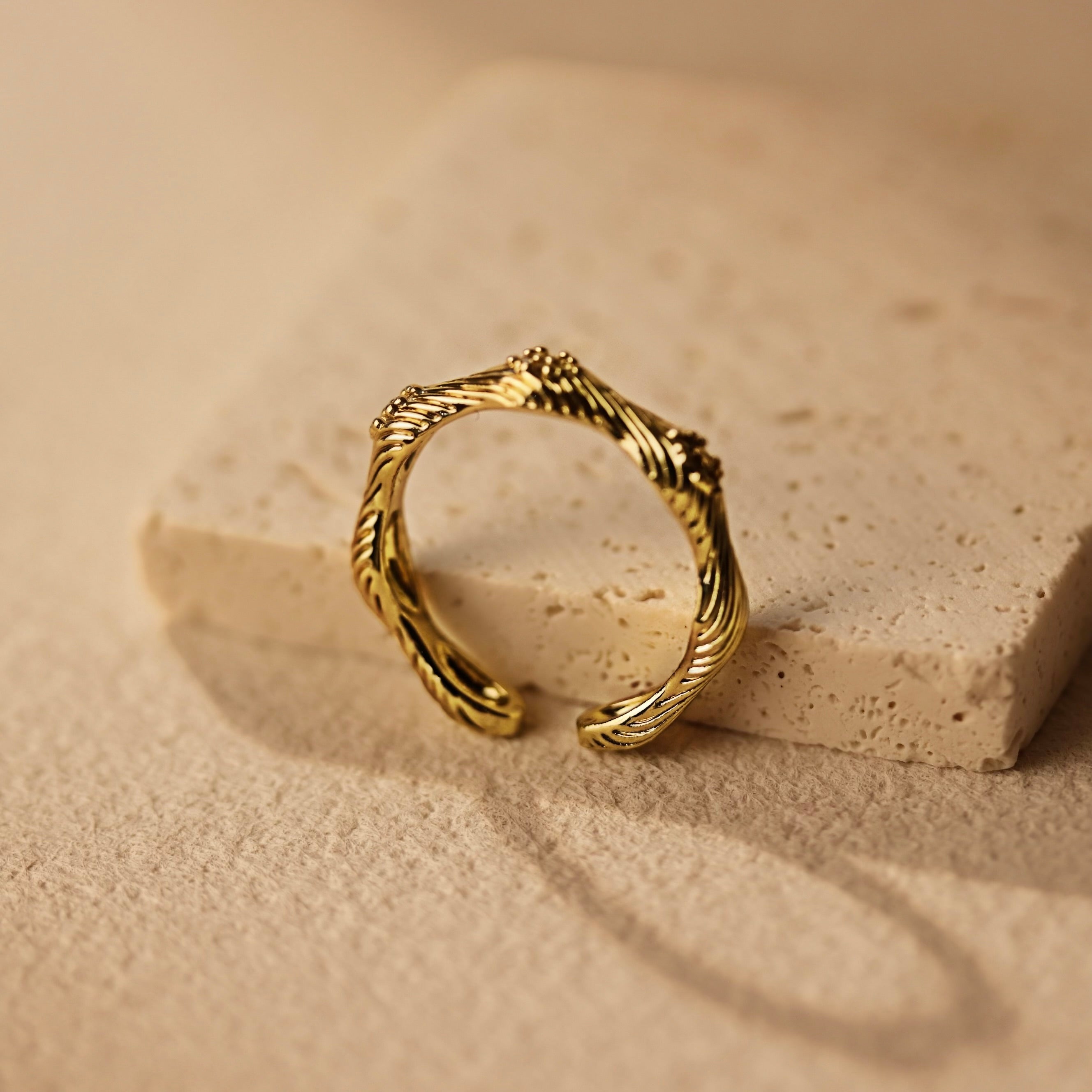 Evelia Ring