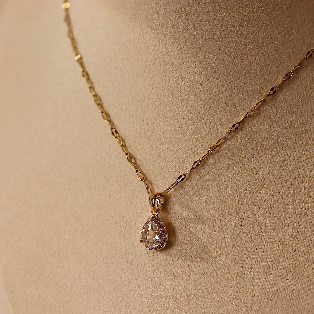 Gold Brilliance Drop Necklace