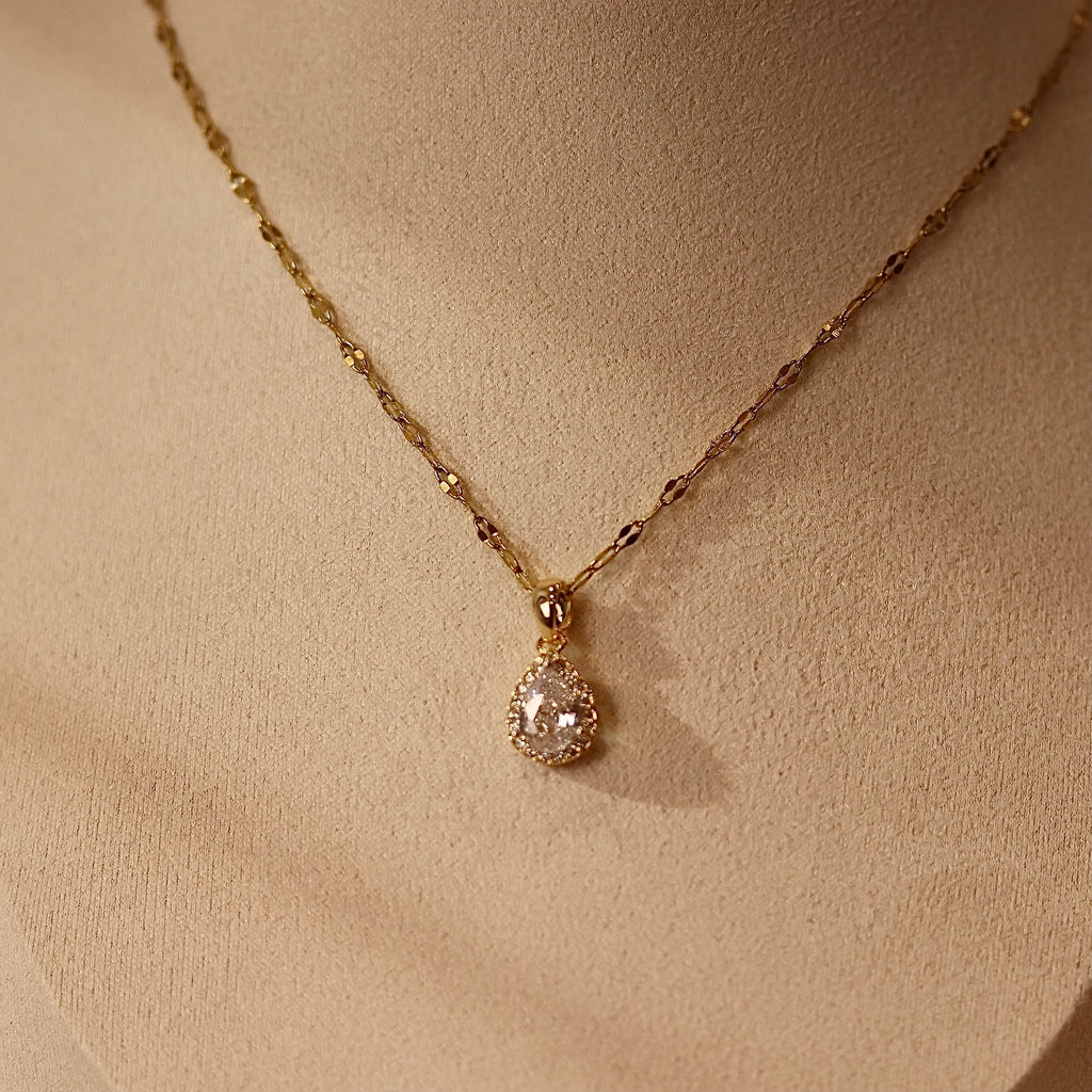 Gold Brilliance Drop Necklace