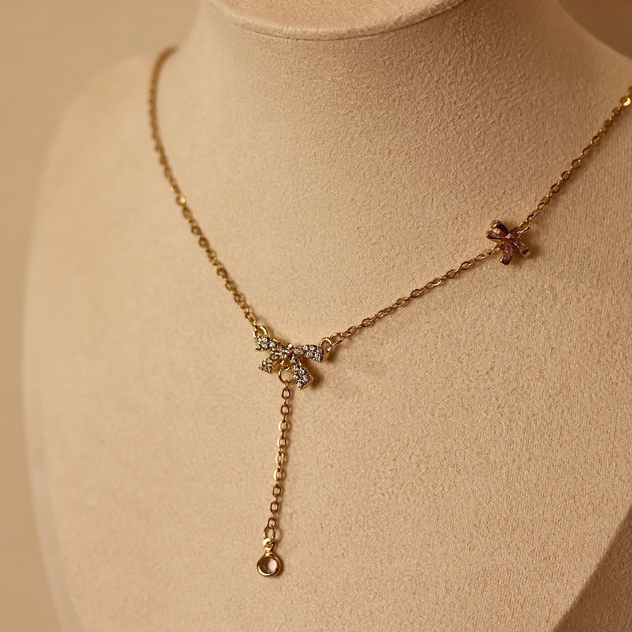 Sweet Bow Necklace