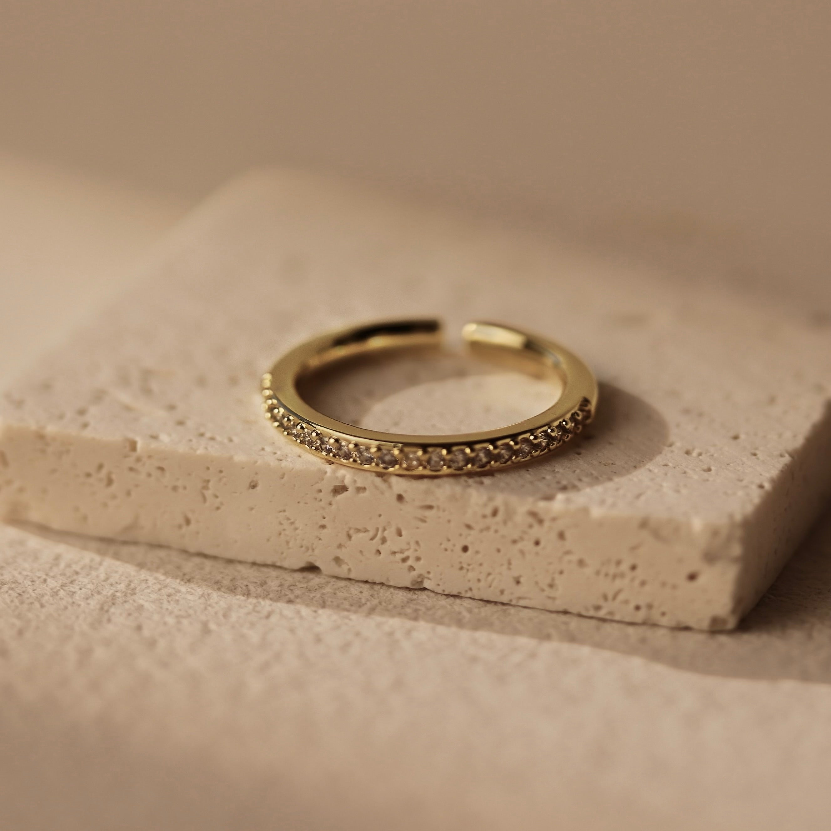 Classic Ring