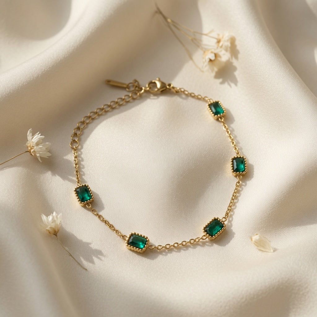 Emerald bracelet